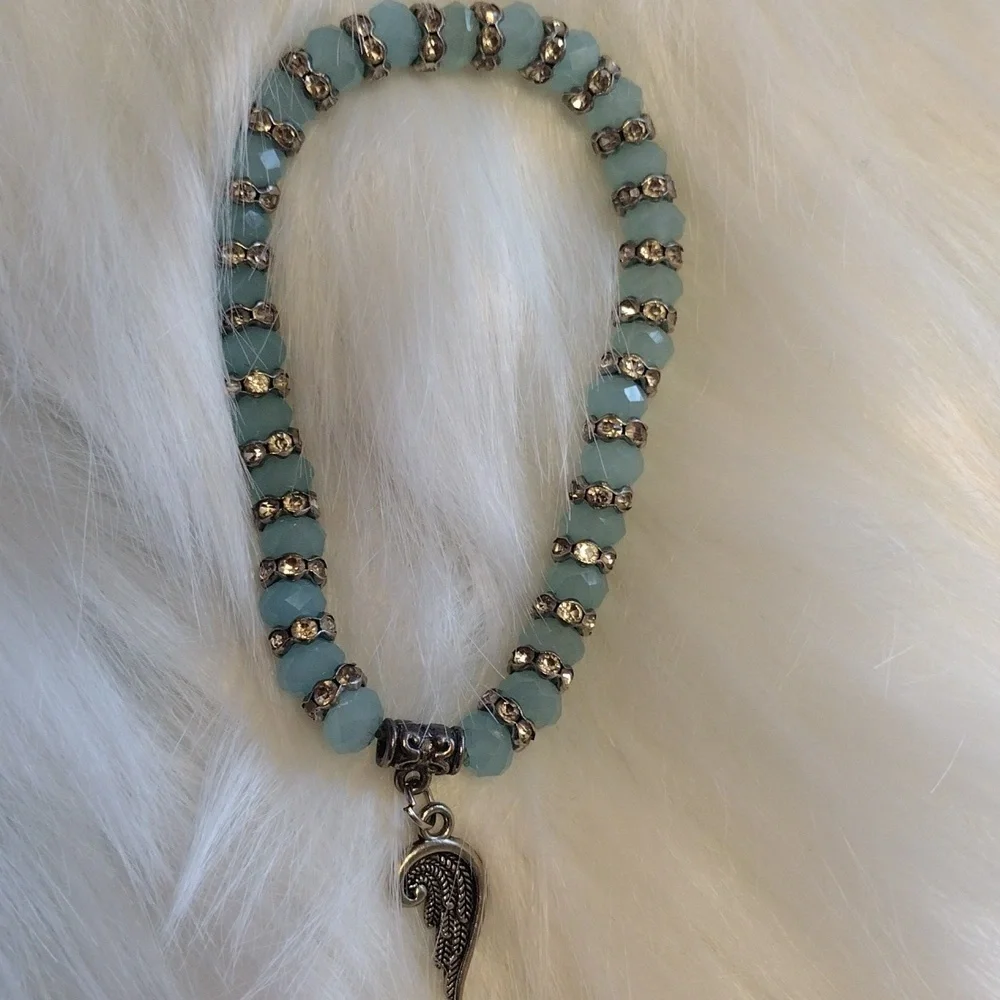 Blue Beads w/bling and Angel wing Bracelet